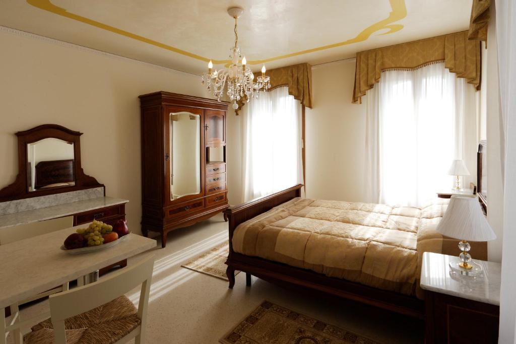 Barchessa Levi Morenos B&B Mira  Room photo